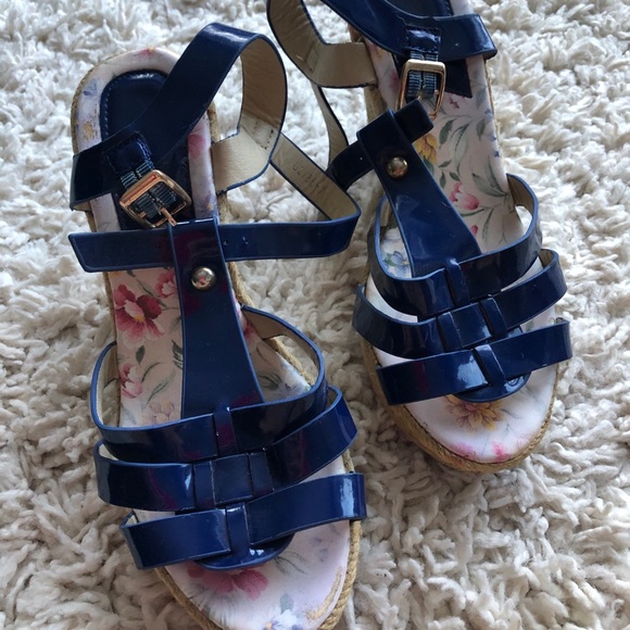 Summer platform - Picture 2 of 3